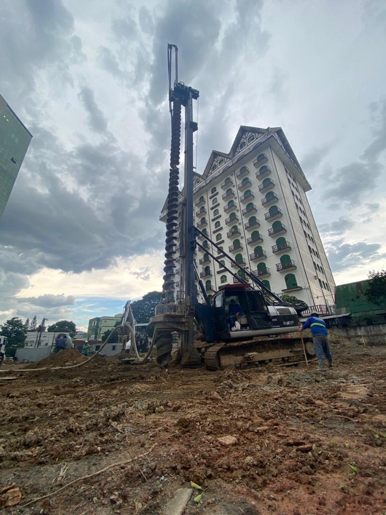 Prancha de projeto de hélice contínua da Fundata em obra